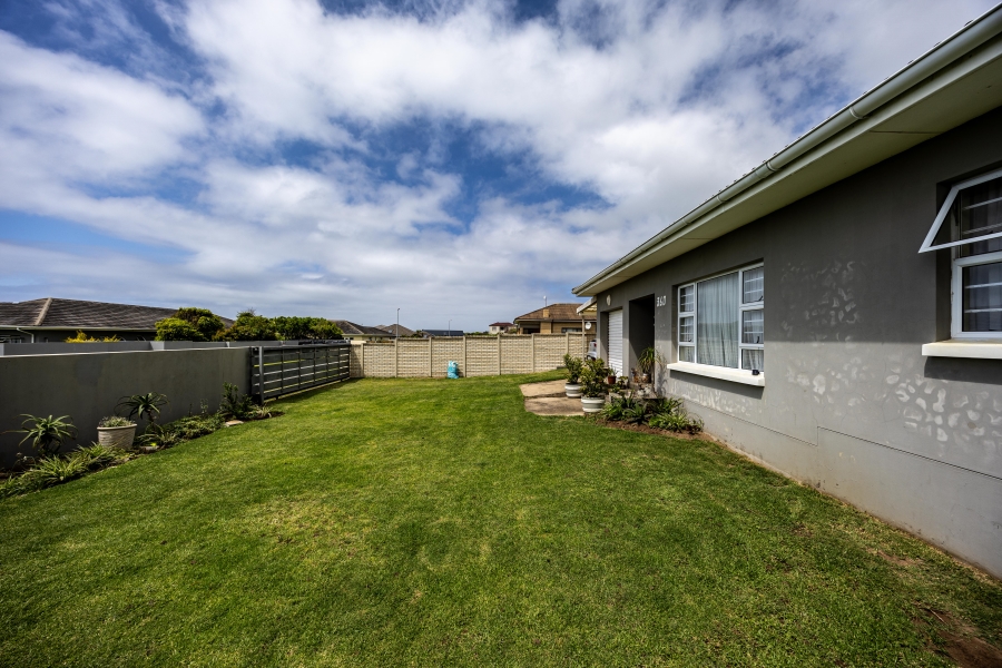 3 Bedroom Property for Sale in Kidds Beach Eastern Cape